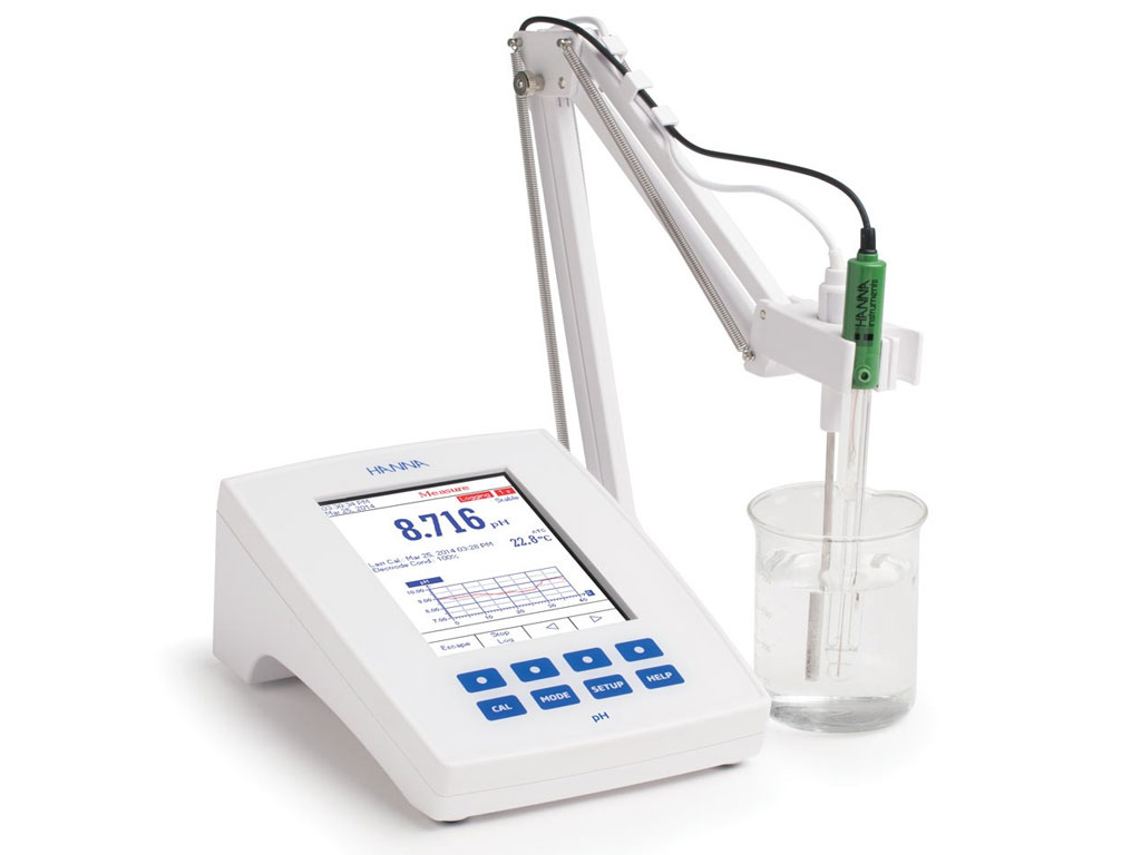 HI5221-02 benchtop pH/mV meter